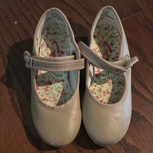 Capezio Beige tap shoes